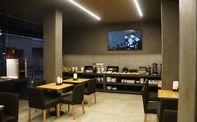H1 Apartments Hotel